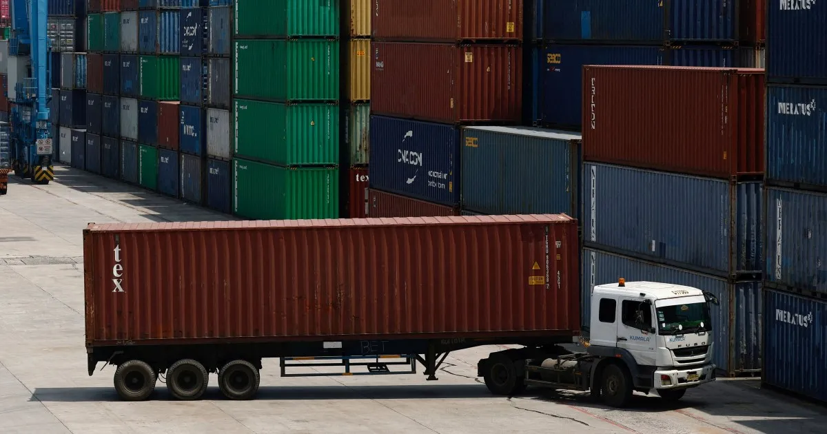 As Southeast Asia welcomes Trump, it battles headwinds unleashed by him | Trade War News