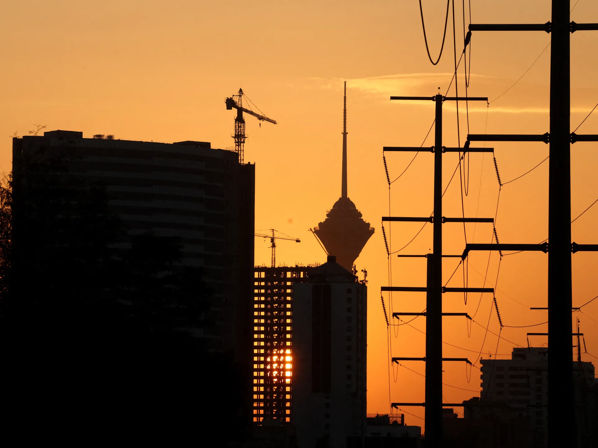 Political infighting as Iran navigates sanctions, lingering threat of war | Israel-Iran conflict News