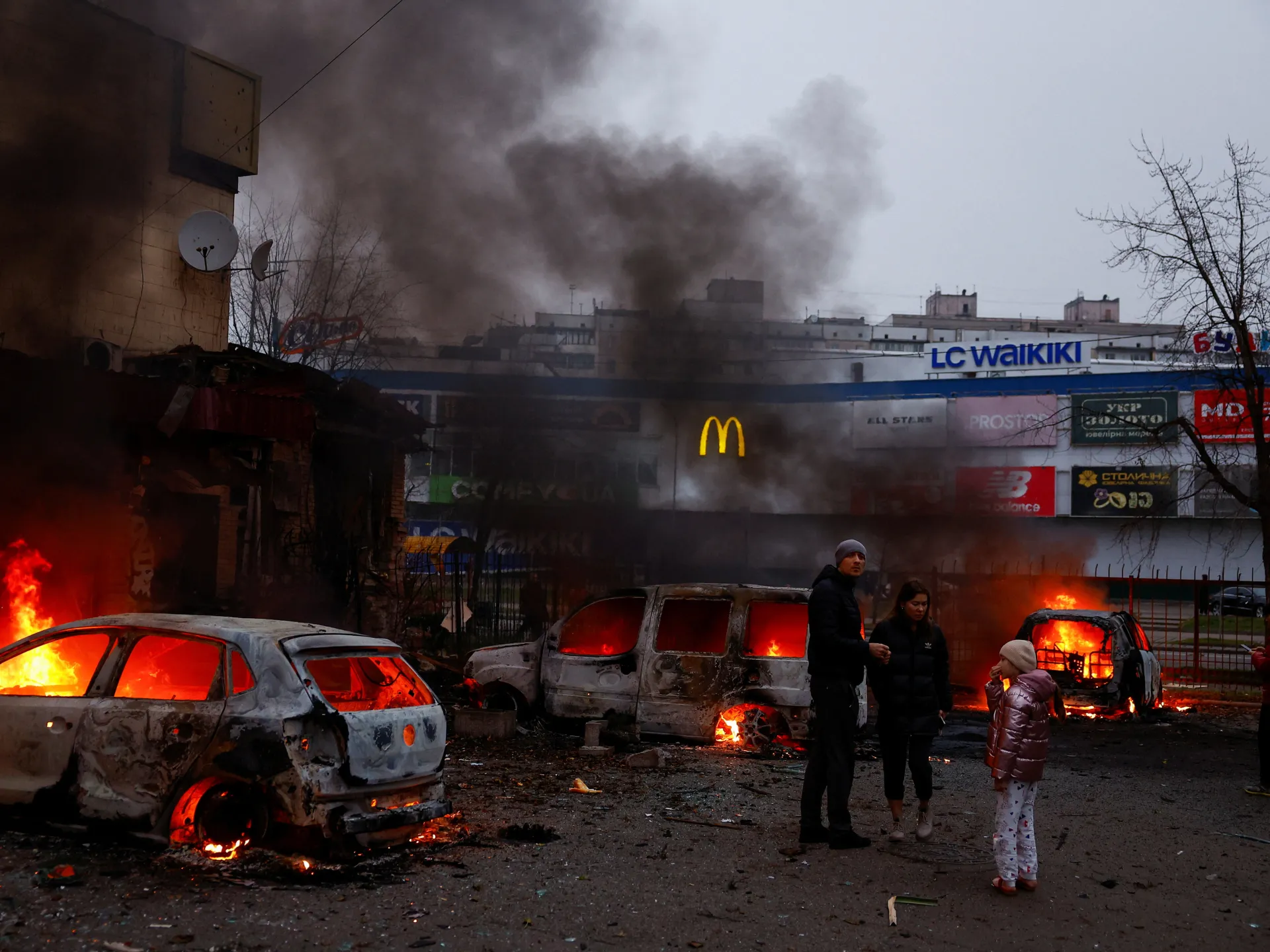 Russia-Ukraine war live: Kyiv comes under deadly drone, missile attacks | Russia-Ukraine war News