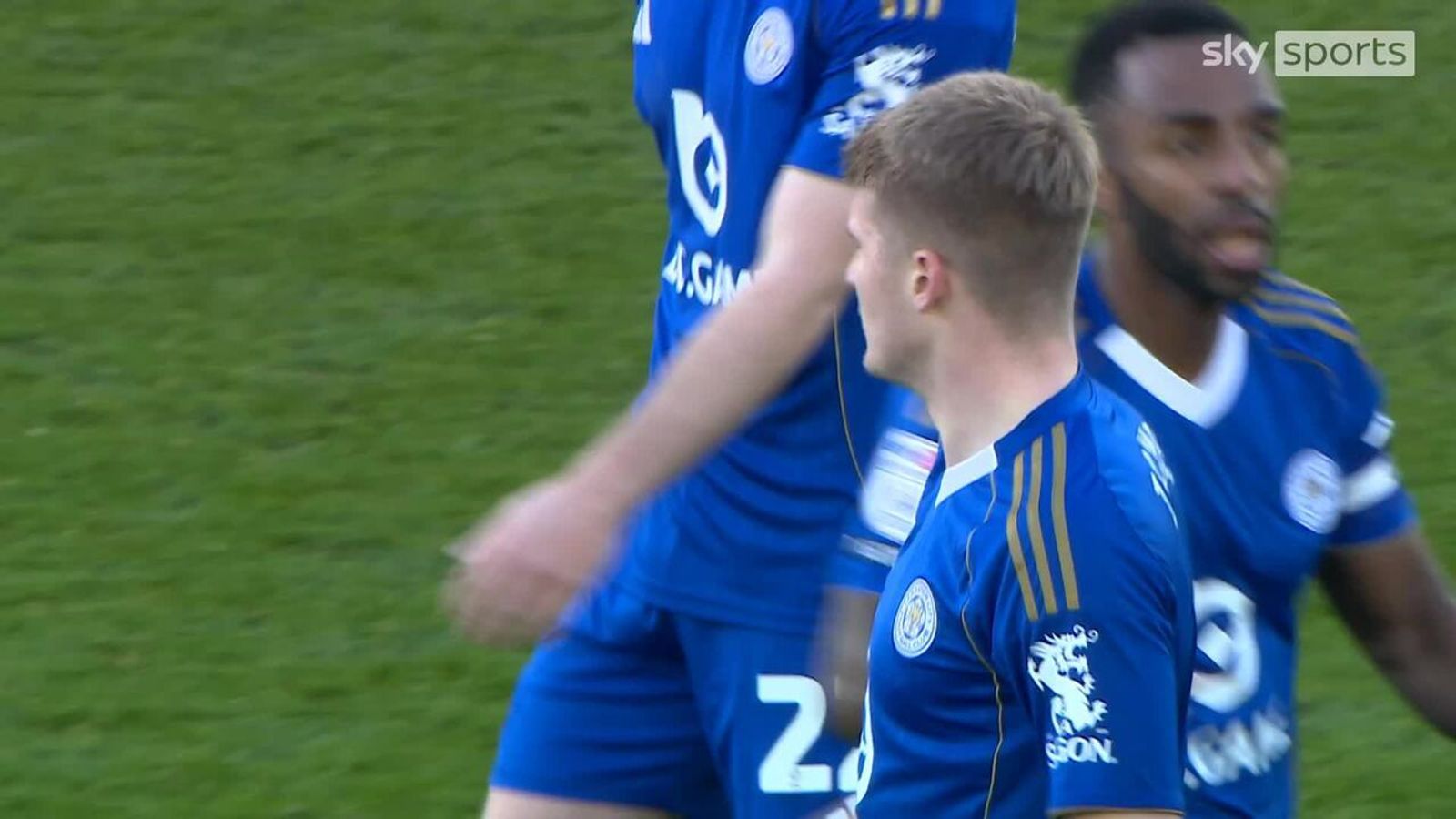 Oh my word! | James scores screamer as Leicester fightback continues