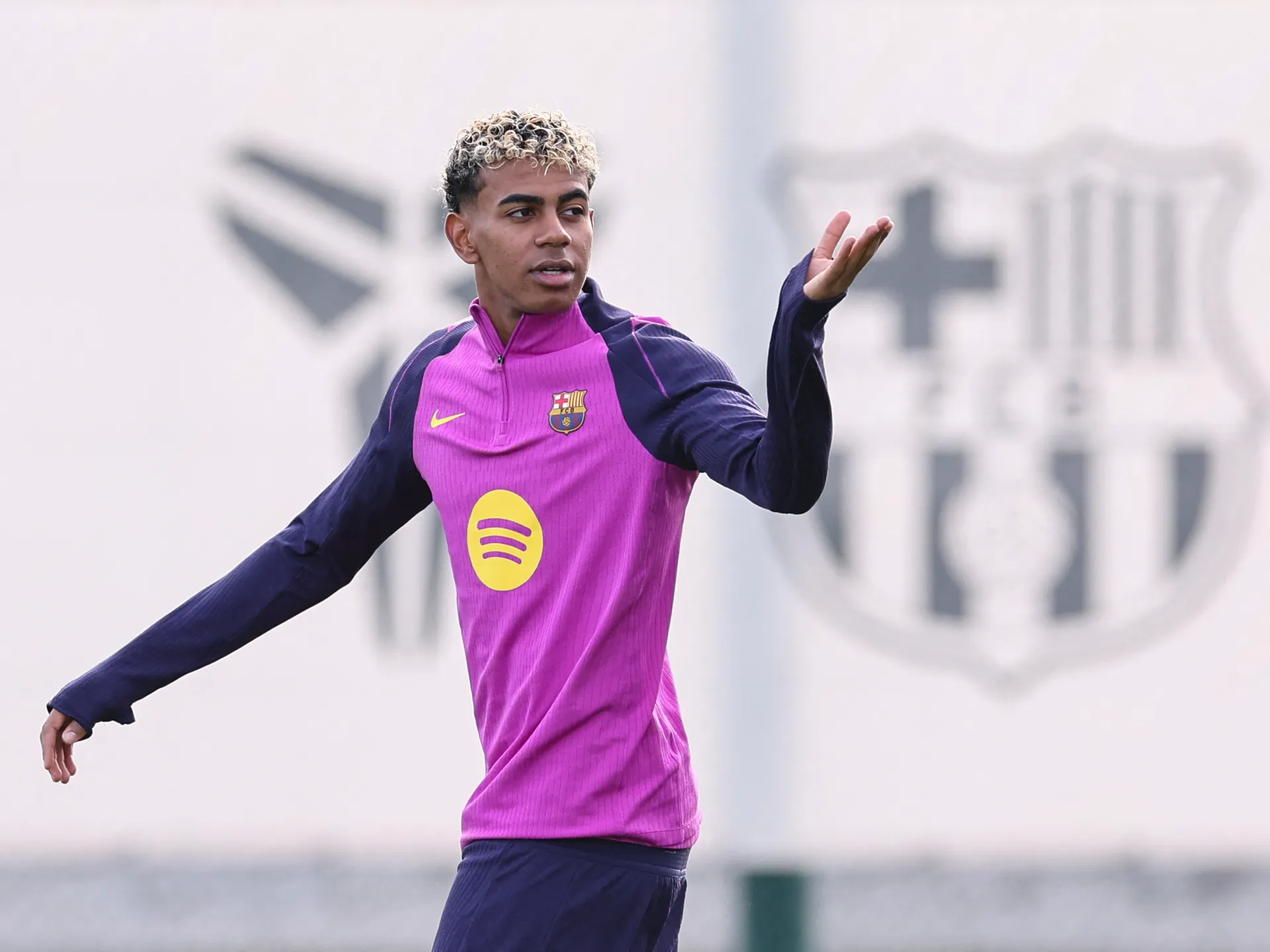 LIVE: Barcelona vs Athletic Bilbao – La Liga | Football News