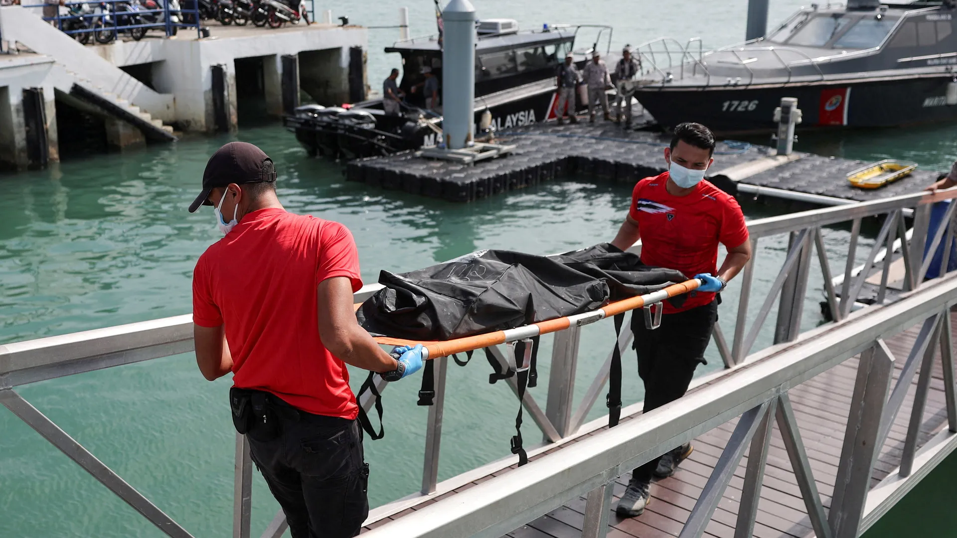 Malaysia recovers more bodies from capsized Rohingya refugee boat | Rohingya