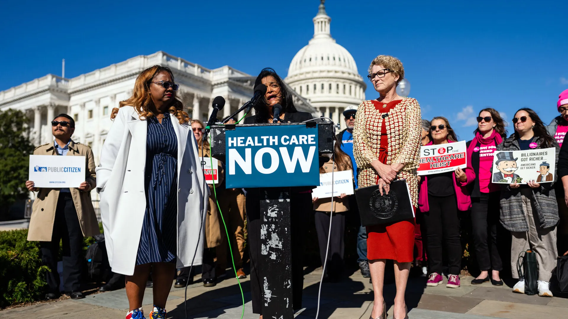 Should the US fund health insurance or leave it to the market? | Business and Economy