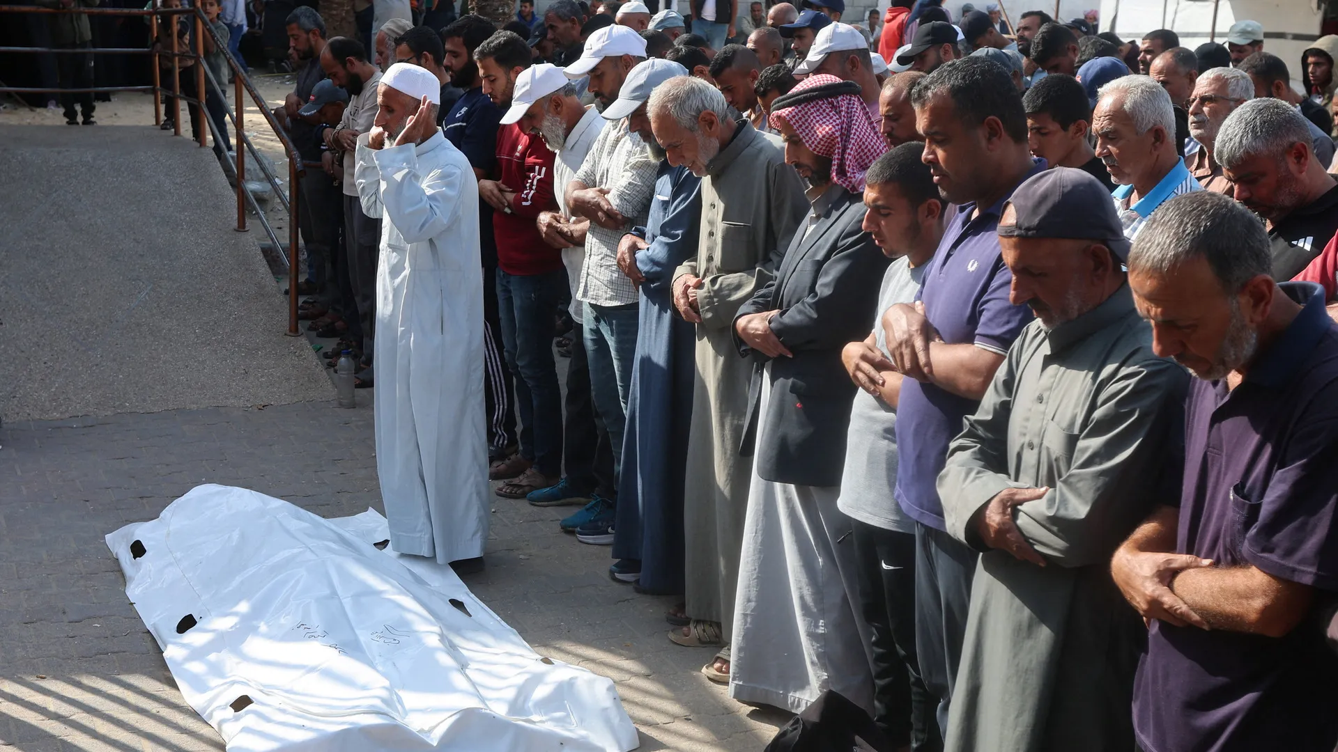 Palestinians mourn loved ones killed as Israel violates fragile ceasefire | Gaza