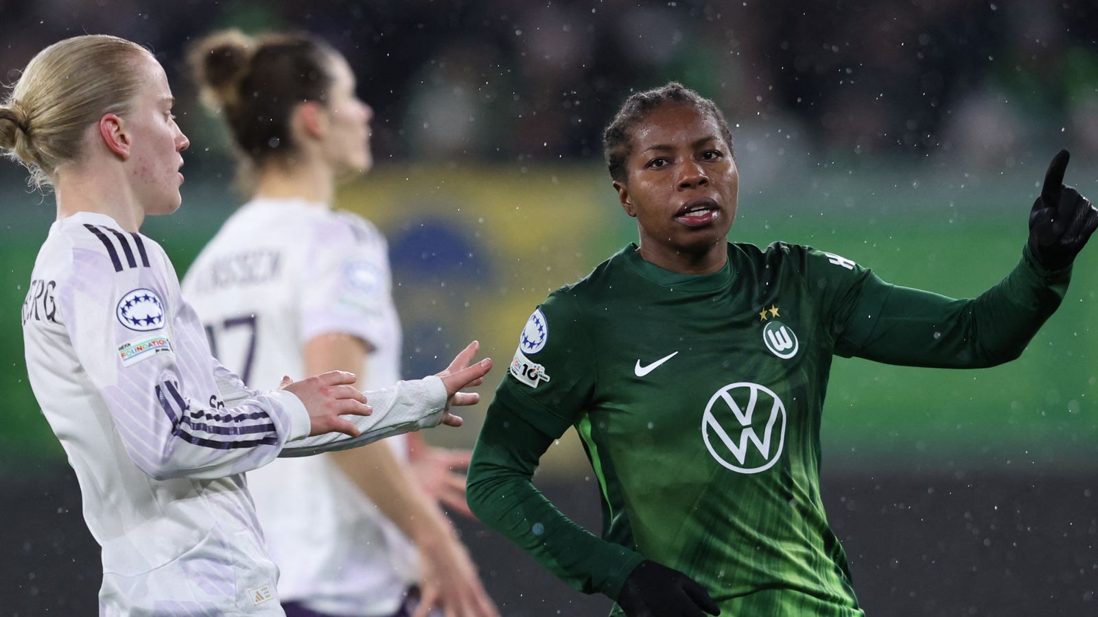 Wolfsburg Women 5-2 Man Utd Women: Marc Skinner’s tough week continues as 100-per-cent Champions League is ended | Football News