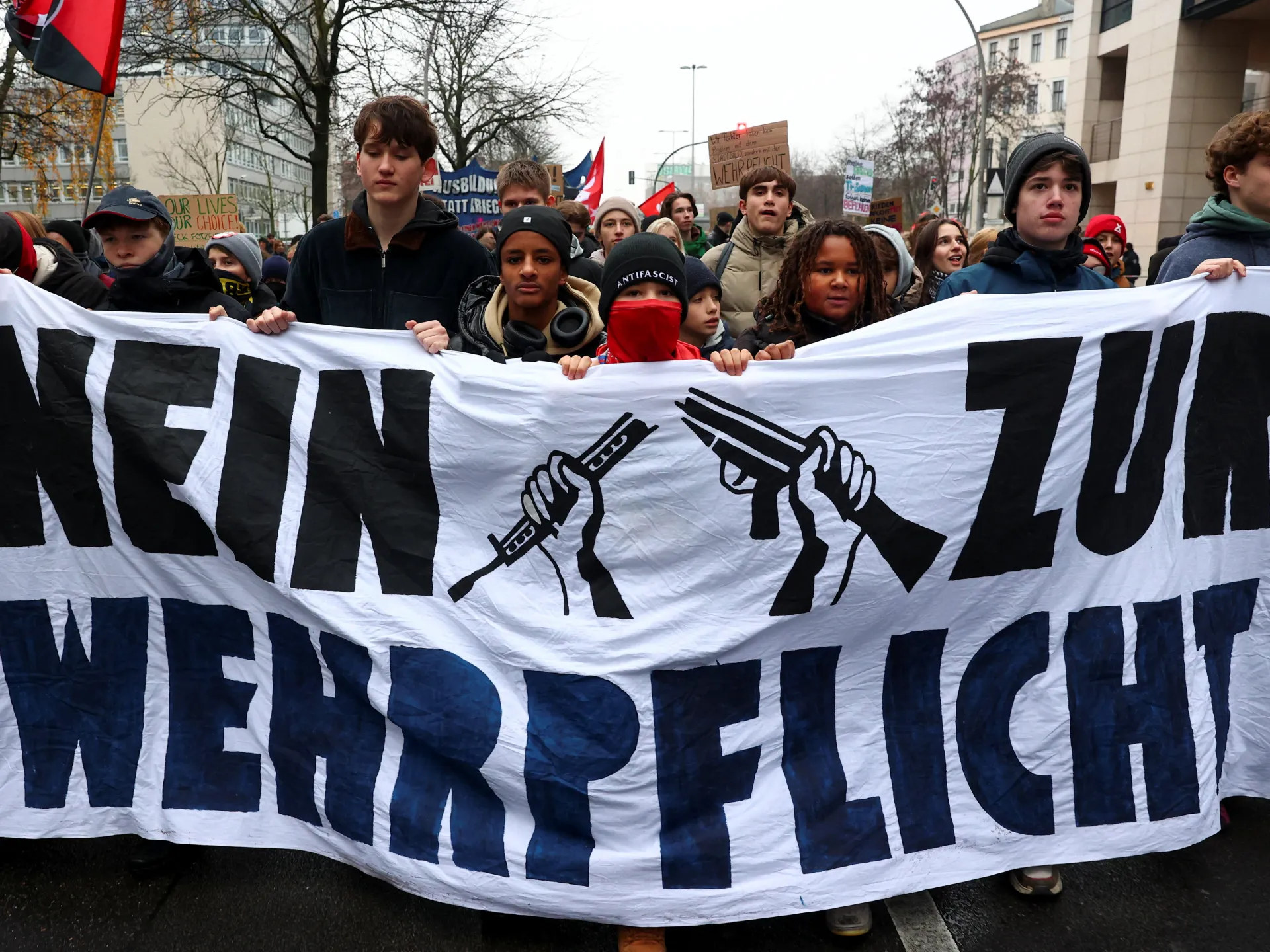 Thousands protest in Berlin against new German military conscription bill | Military News
