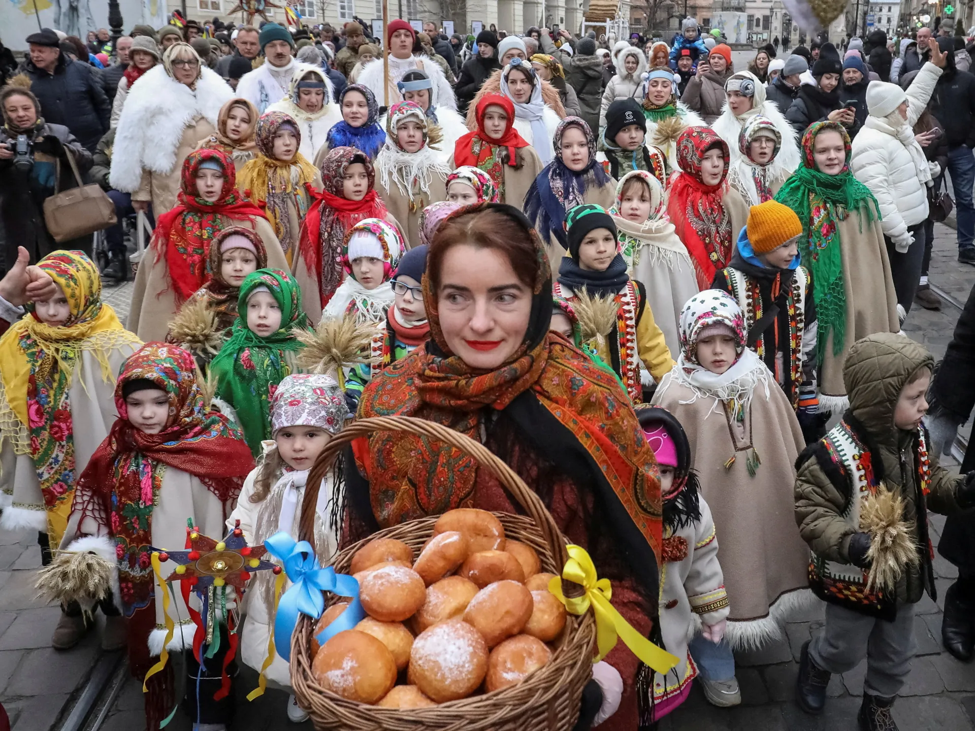 Week in Pictures: From Gaza rains, France farmers protests to Myanmar vote | Gaza News