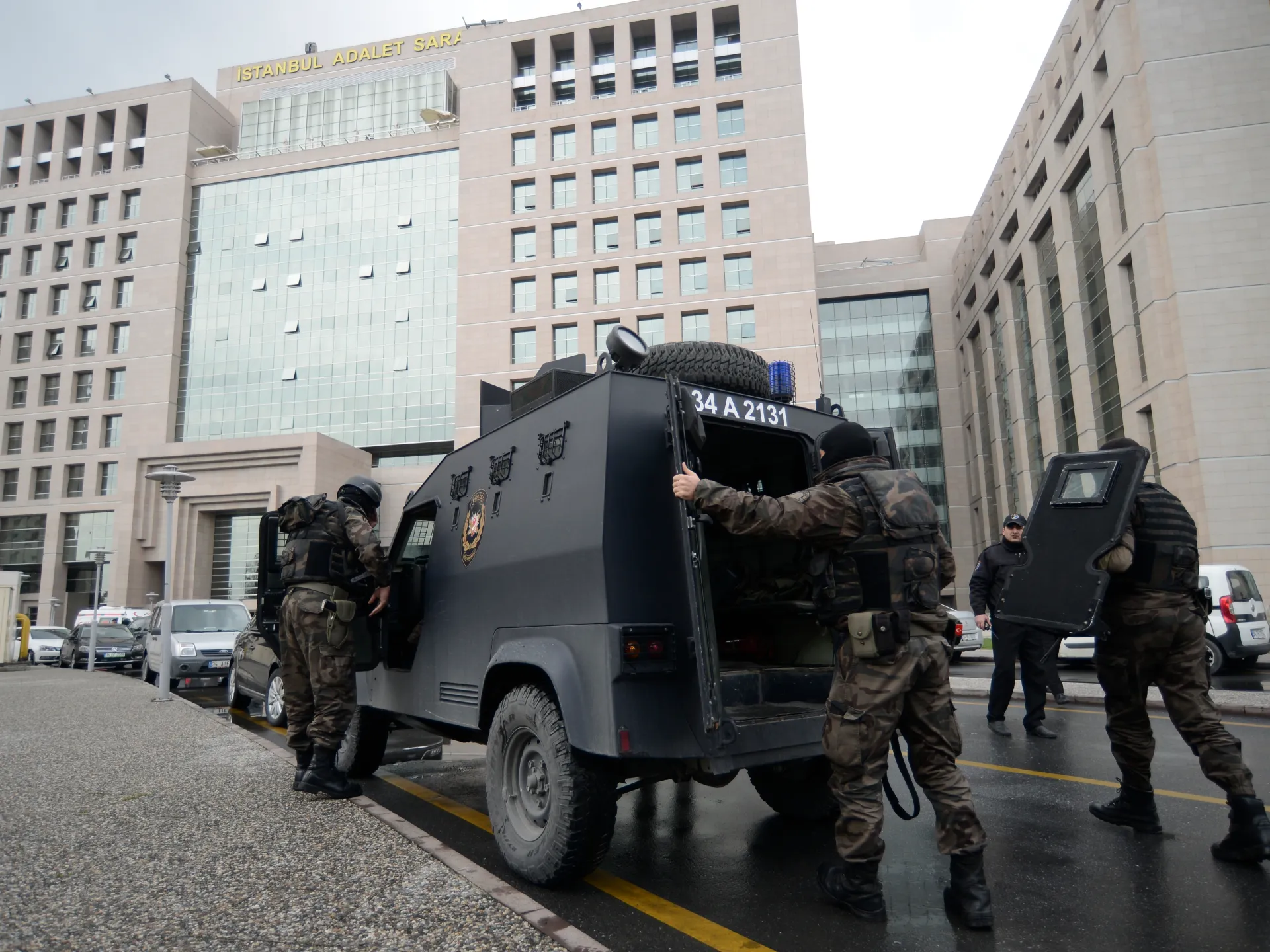 Turkiye arrests 115 ISIL suspects it says planned holiday attacks | ISIL/ISIS News