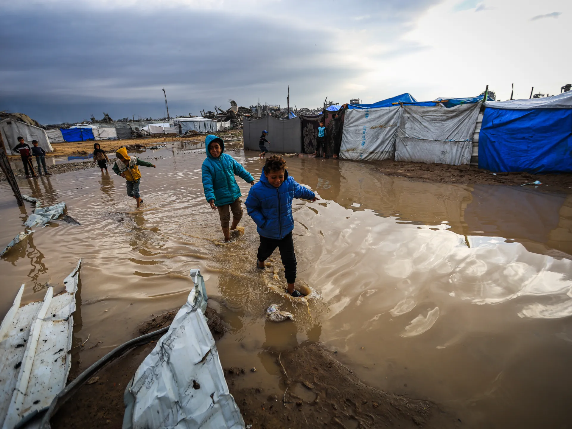 Heavy rains flood tents sheltering the displaced, heaping misery on Gaza | Israel-Palestine conflict News