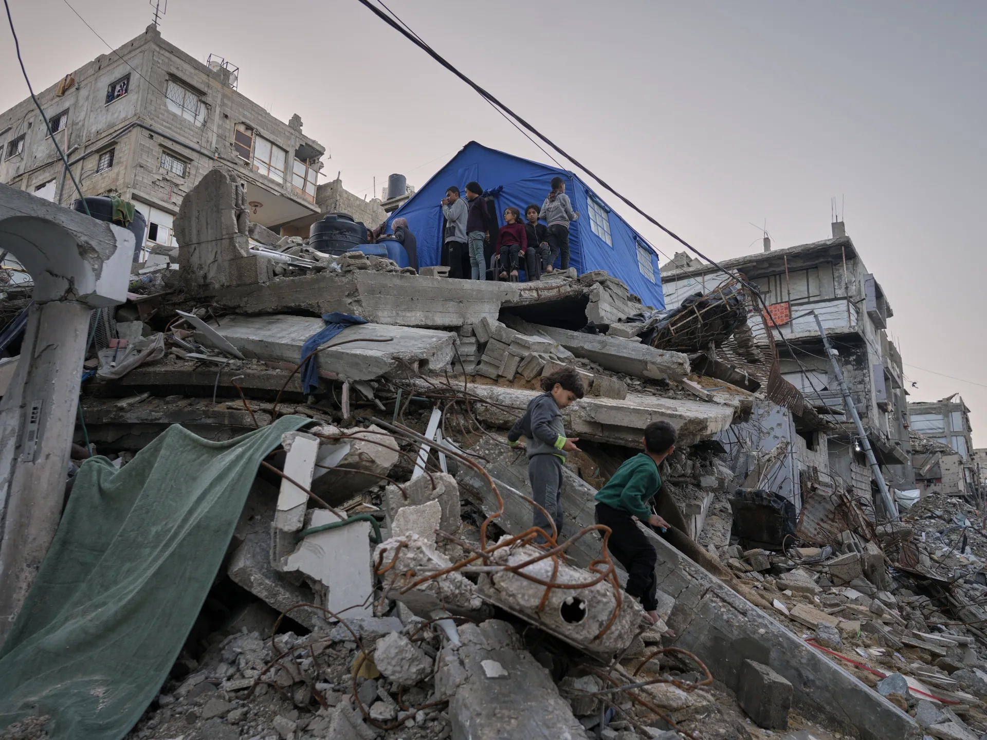 Israeli forces kill, wound Palestinians as Netanyahu issues Hamas threat | Gaza News