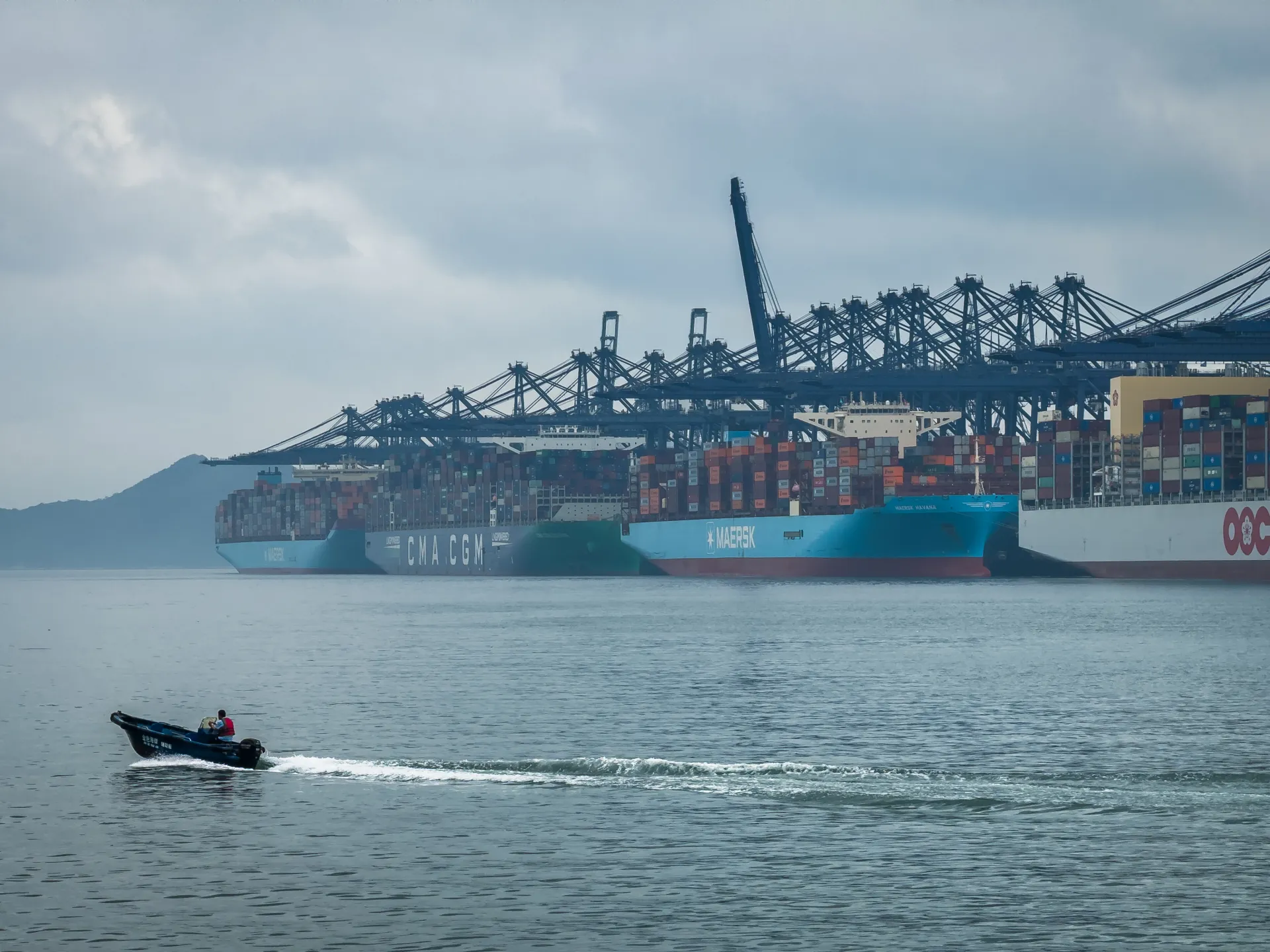 US forces stormed cargo ship travelling from China to Iran: Report | International Trade News