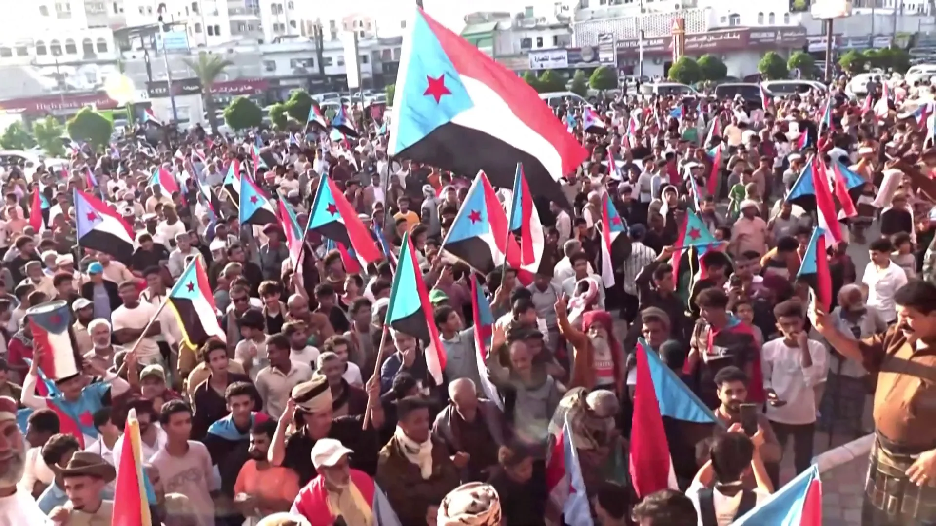 Who are the separatists that claim control of all south Yemen? | Politics