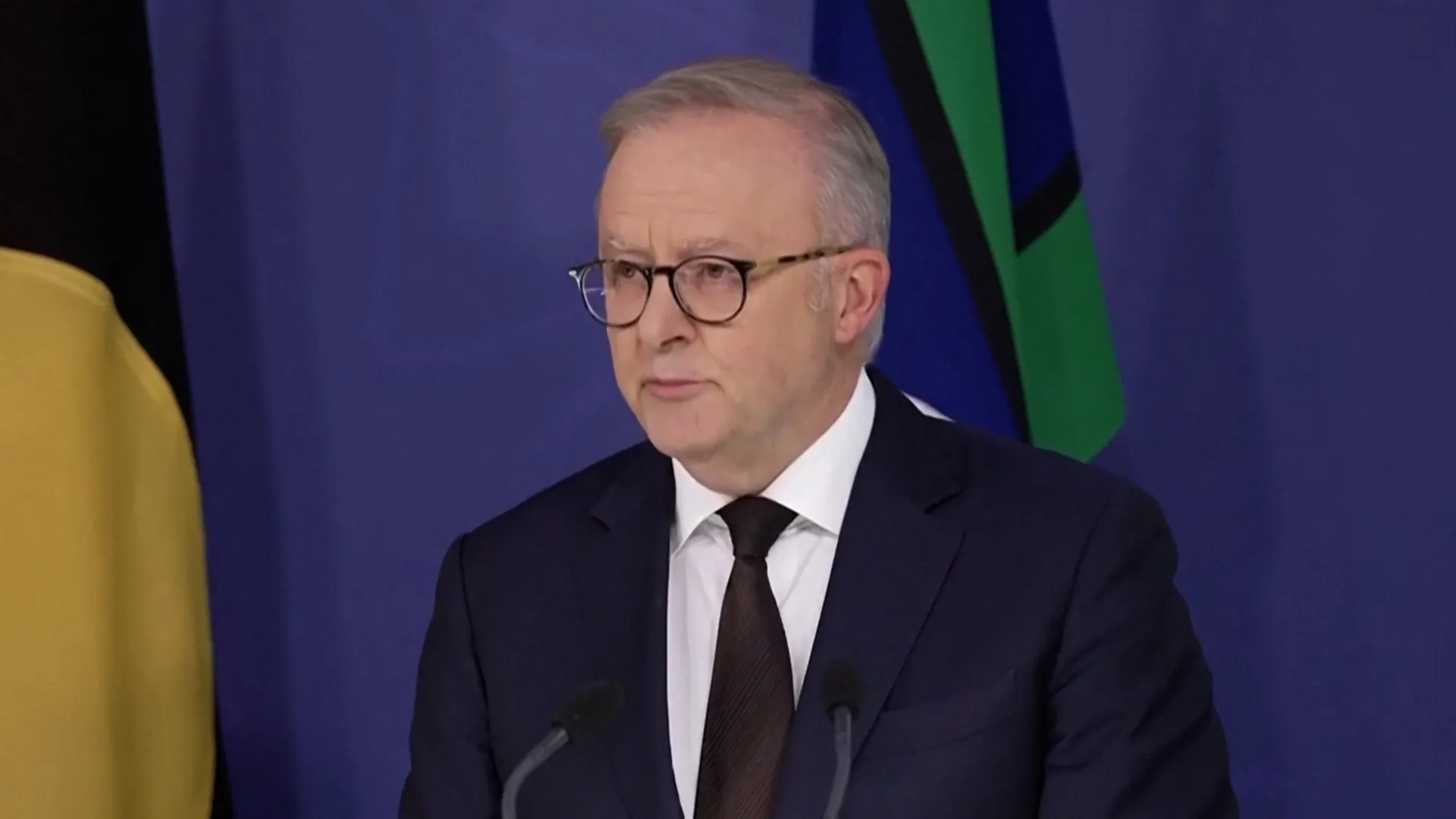 PM Albanese calls Bondi shooting ‘an outrage’, vows to review gun laws | Crime