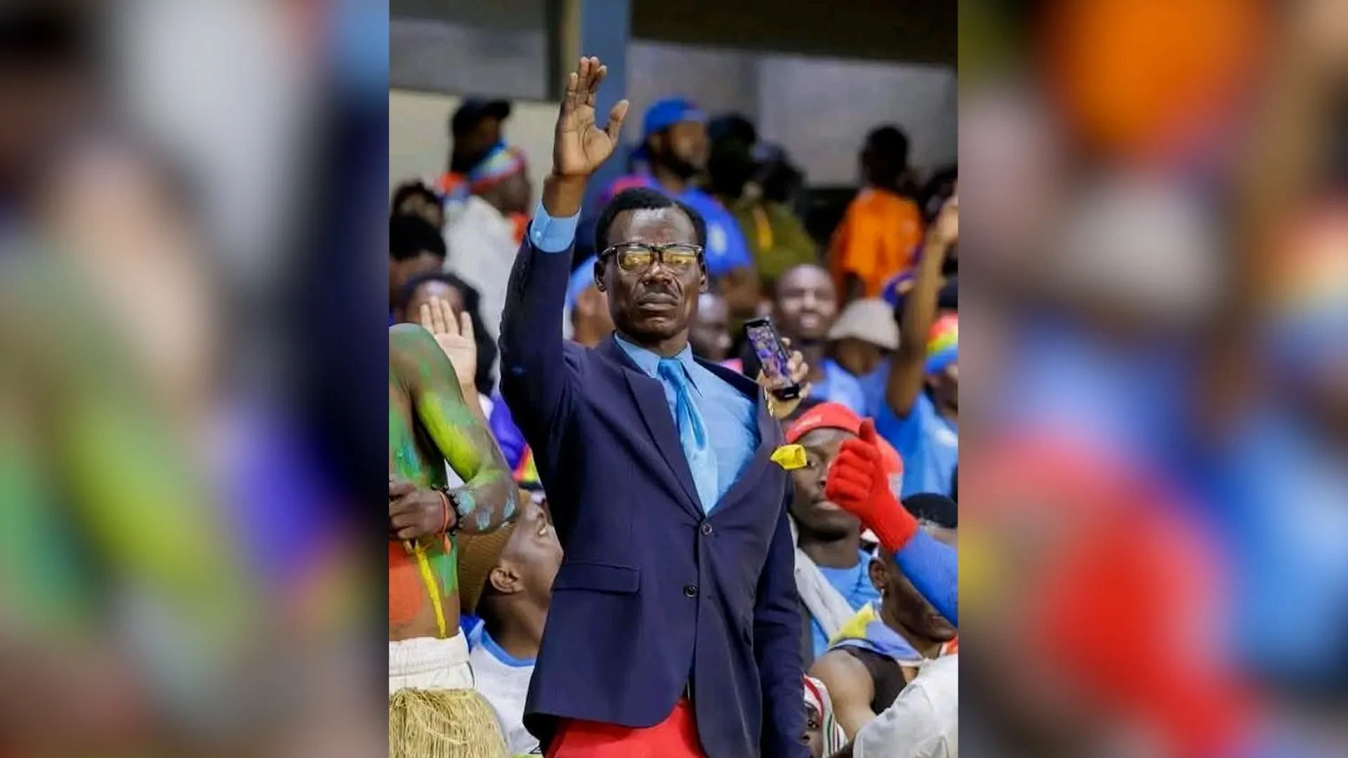 DR Congo fan holds ‘Lumumba pose’ for full AFCON match | Newsfeed