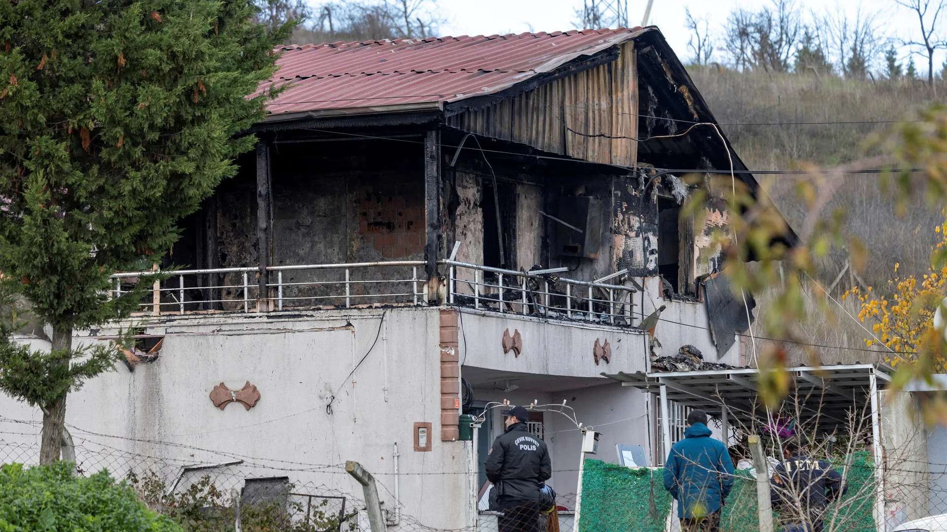 Six alleged ISIL fighters killed in overnight raid in northwestern Turkiye | ISIL/ISIS