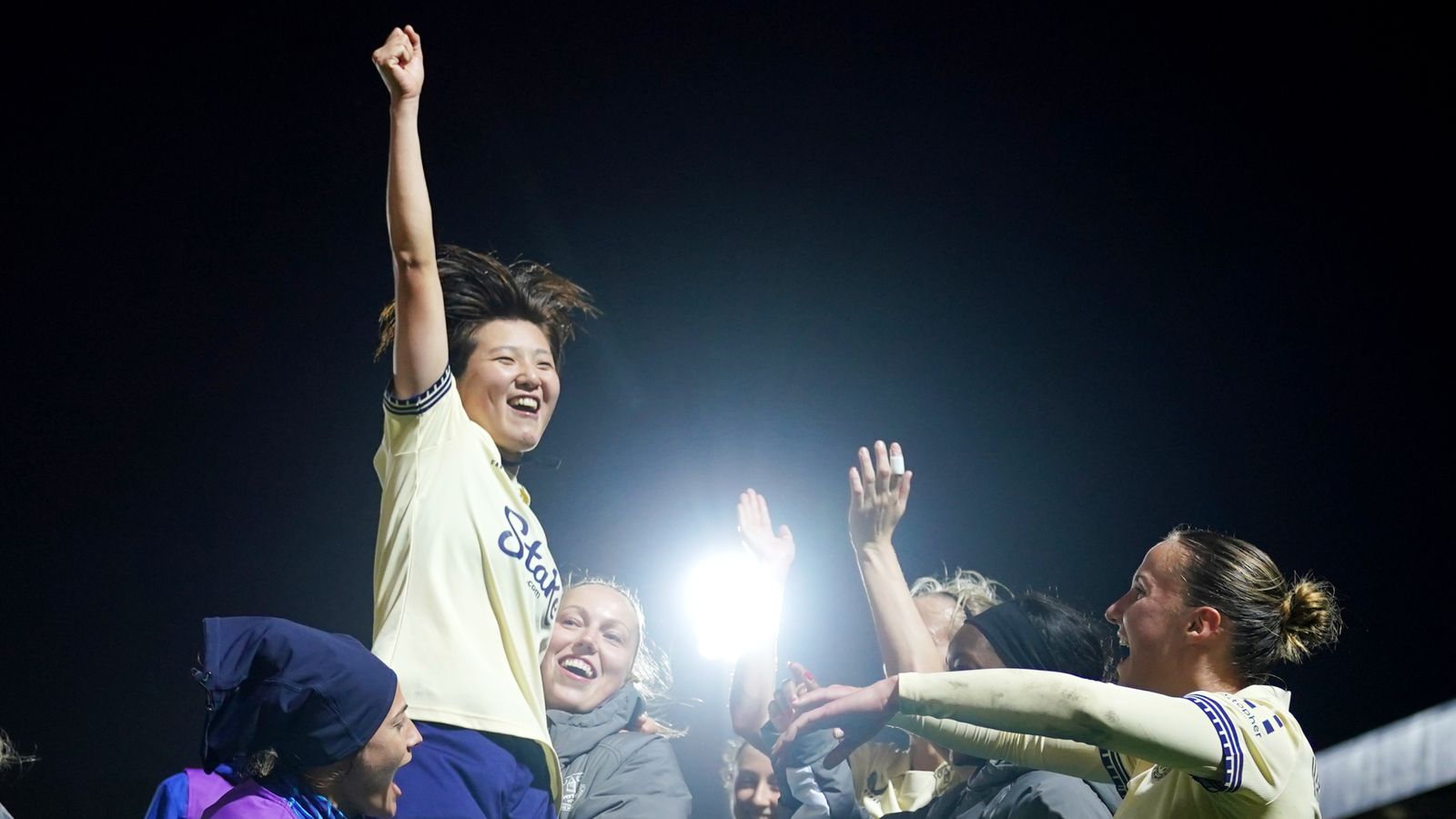 Chelsea’s record-breaking 34-game unbeaten run ends with shock defeat to Everton as Man City go six points clear- WSL round-up | Football News