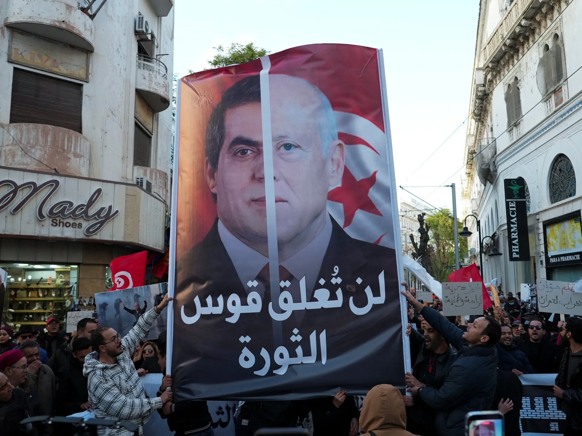 Two popular Tunisian journalists handed three-year jail terms | Freedom of the Press News