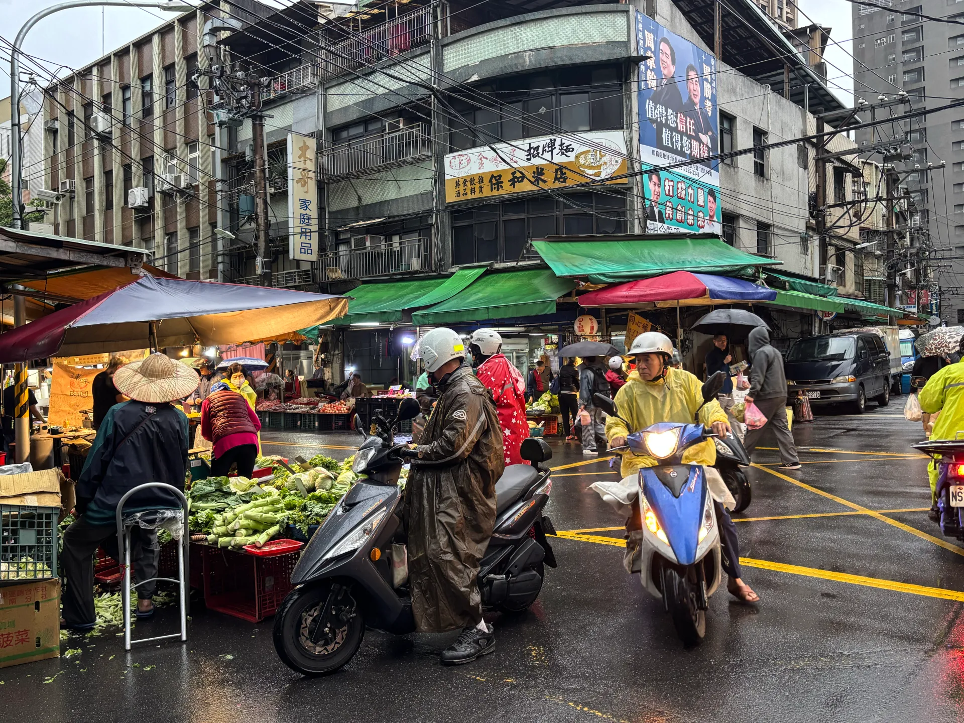 ‘We’re not scared’: Life in Taiwan goes on amid major Chinese war games | Military News