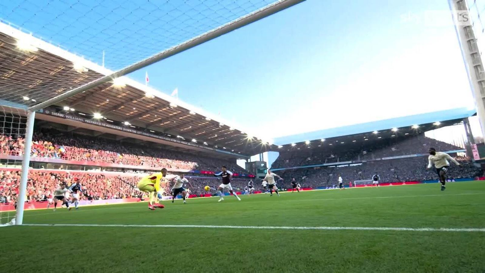 HUGE chance! Victor makes big stop to deny Watkins from close range!