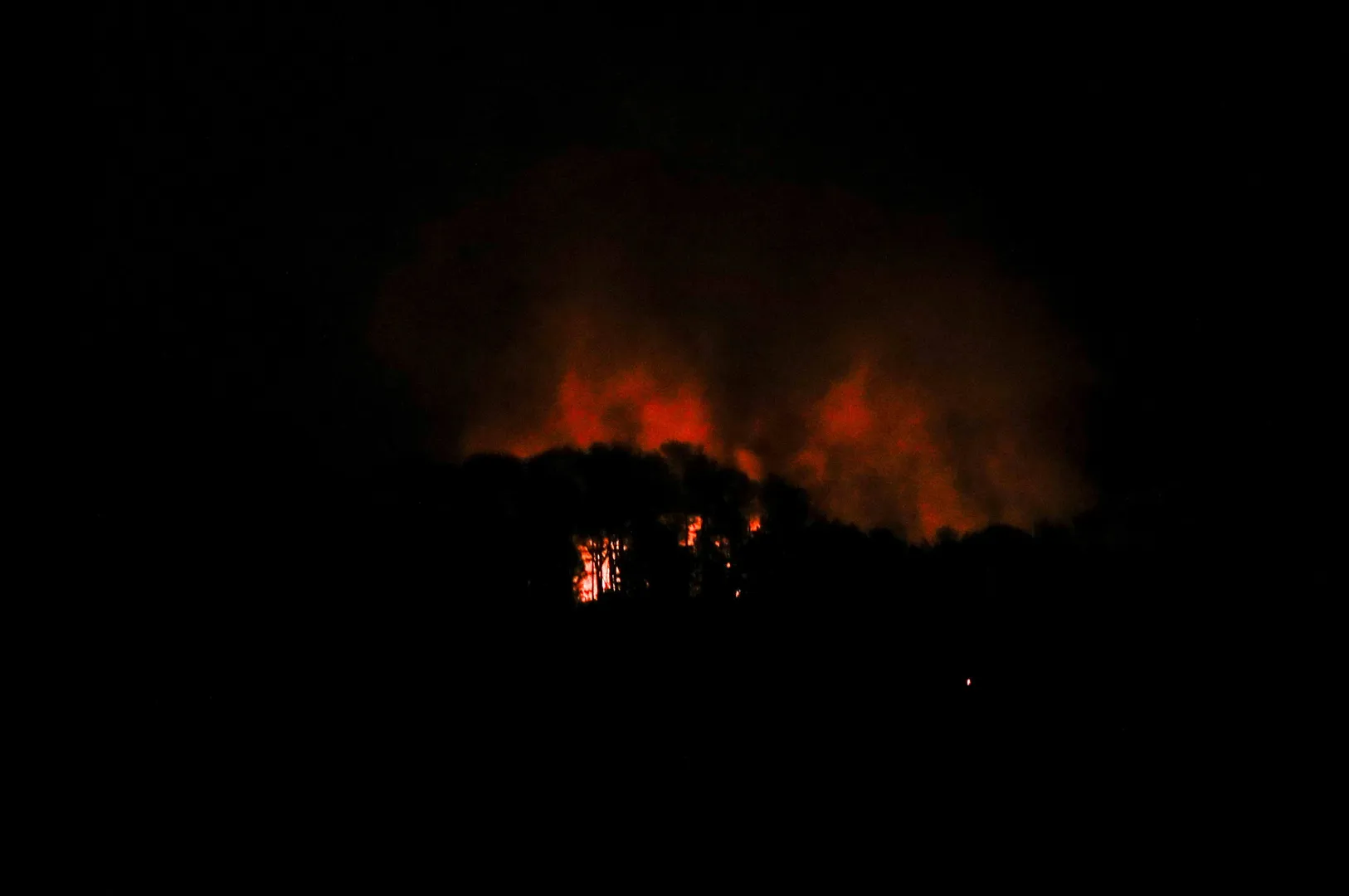 Video shows aftermath of explosions in Venezuela | Conflict