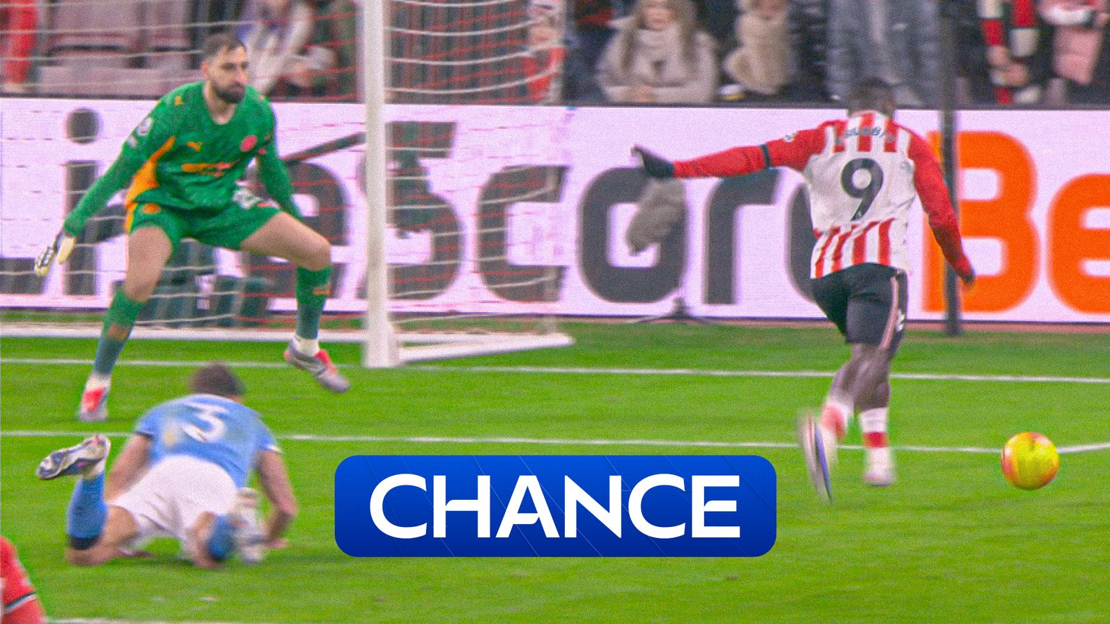 'Terrific strength!' | Donnarumma denies Brobbey's one-on-one effort