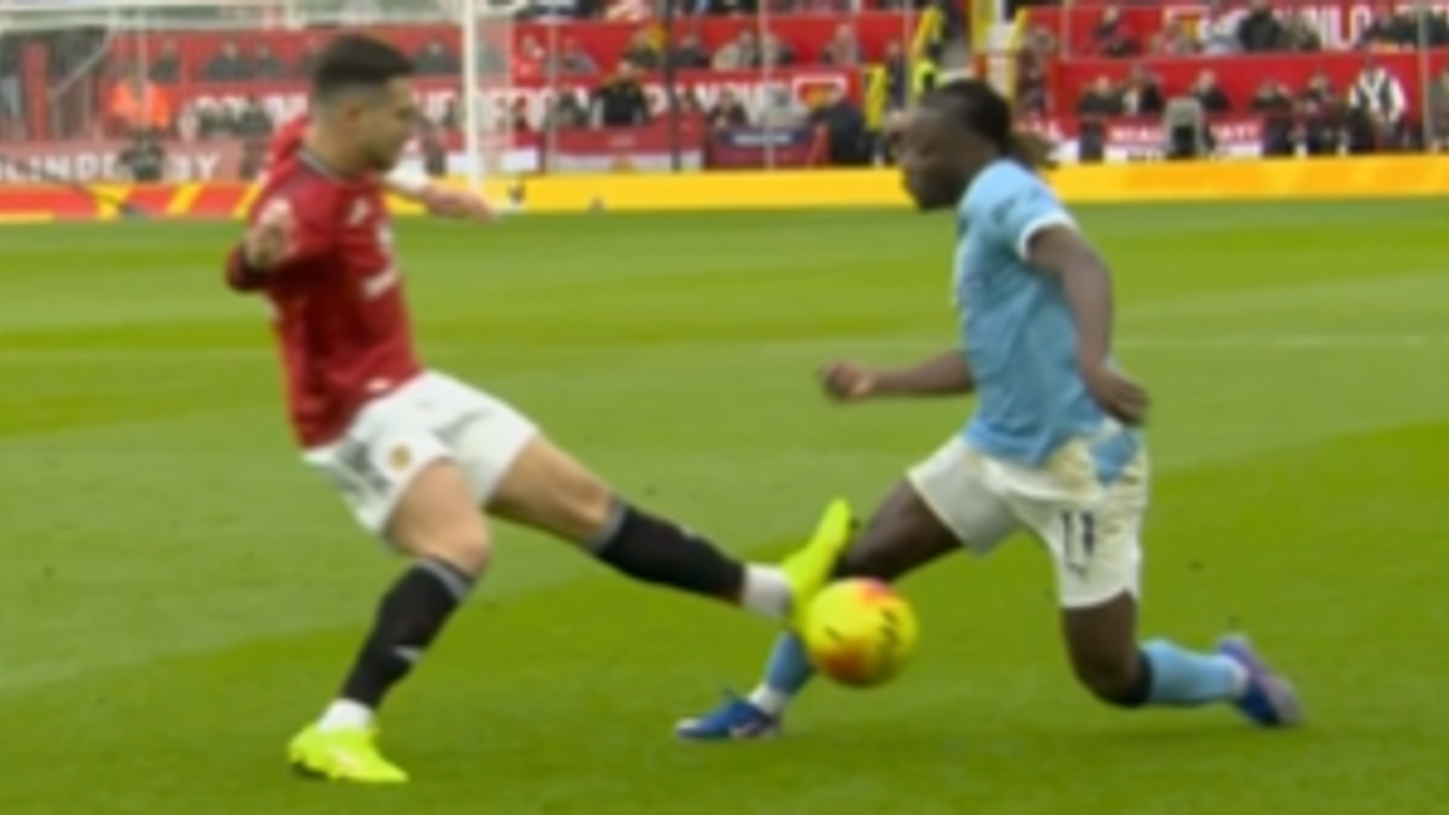 Diogo Dalot tackle on Jeremy Doku: PGMOL chief Howard Webb unconvinced Man Utd defender deserved red card | Football News