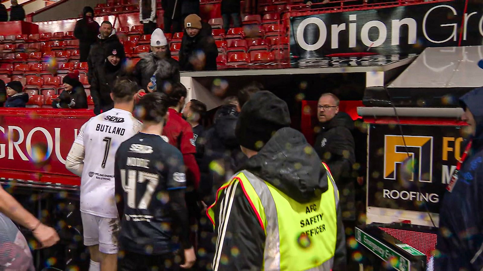 Raskin squirts water at Aberdeen fan in full-time flashpoint